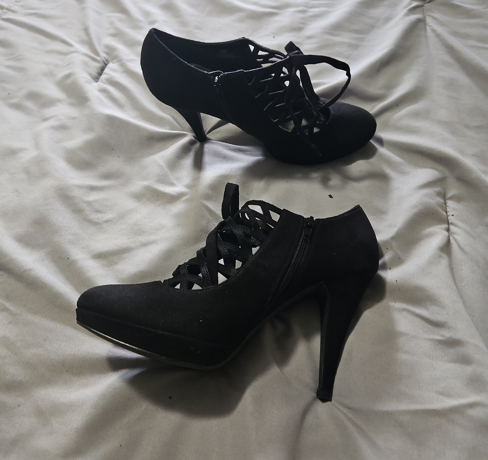 Impo Black Lace-Up Women's Heels
